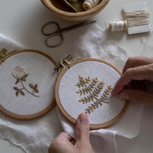 Load image into Gallery viewer, Botanical embroidery patterns, set of 5
