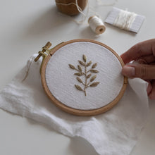 Load image into Gallery viewer, Botanical embroidery patterns, set of 5
